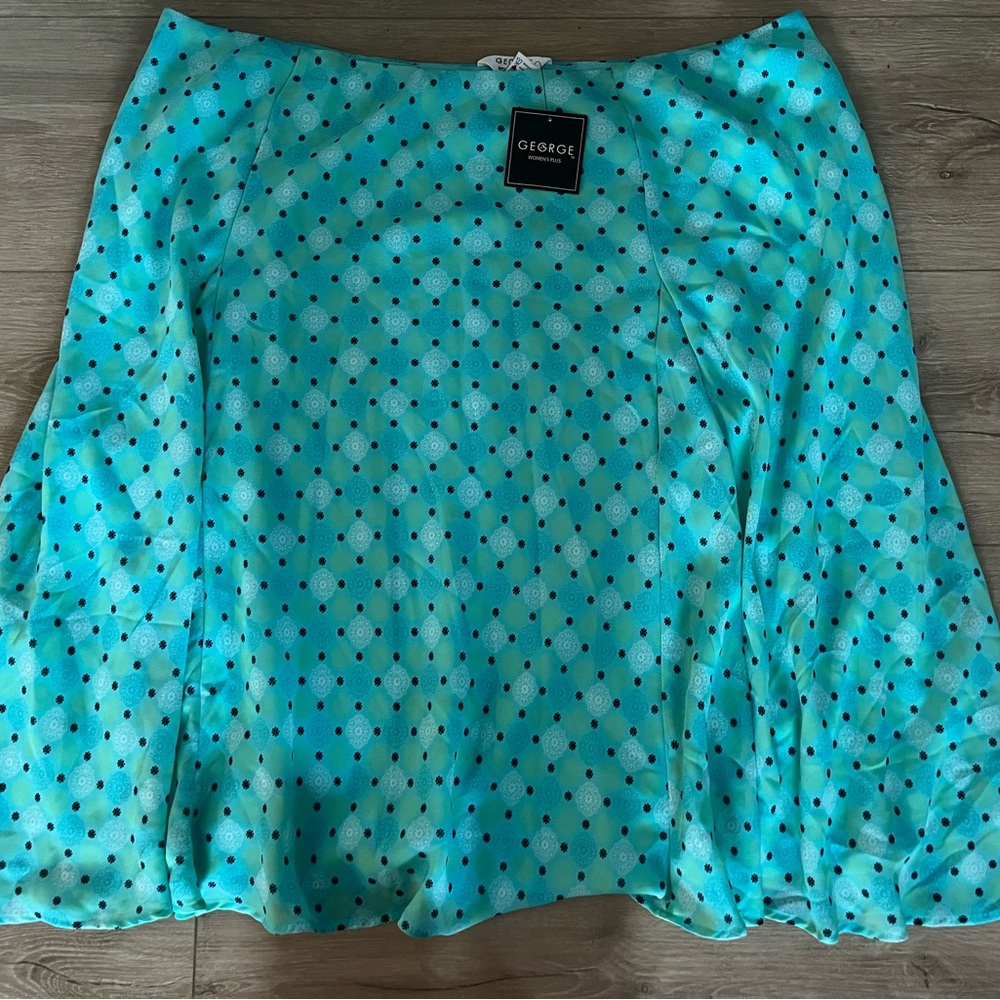 NWT Women’s George Aqua Blue Skirt 26-28W